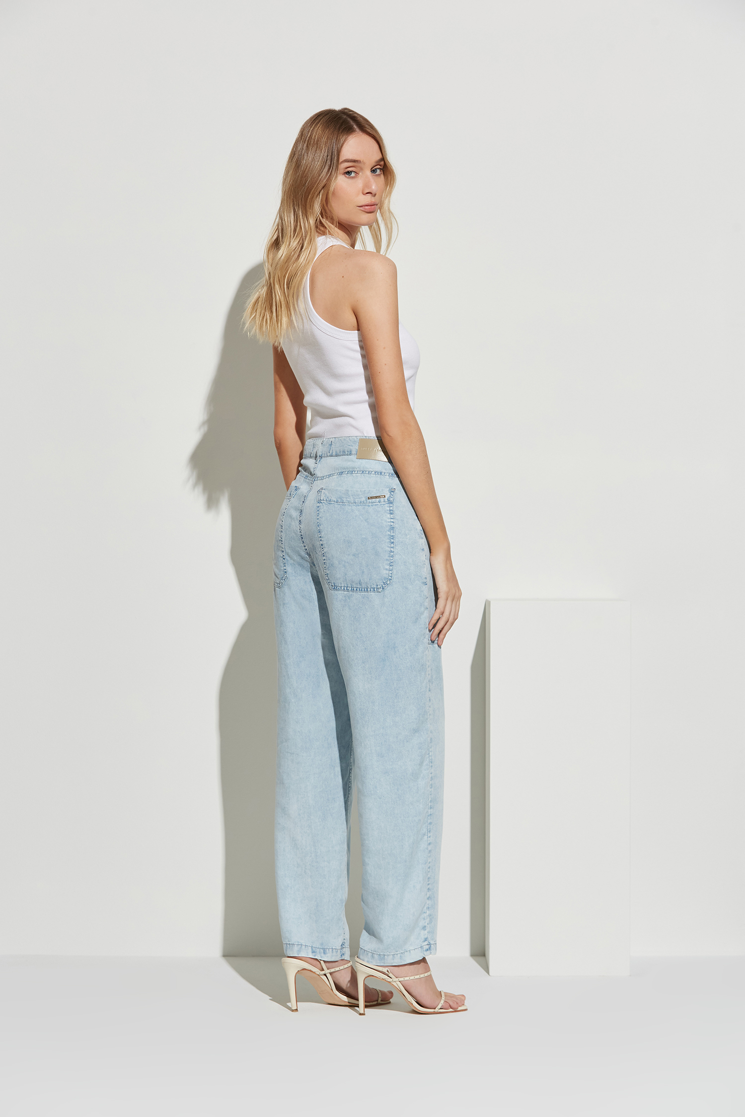 tucci_pantalÓn-slow-rx--summer-blue_00-19-2023__picture-10591