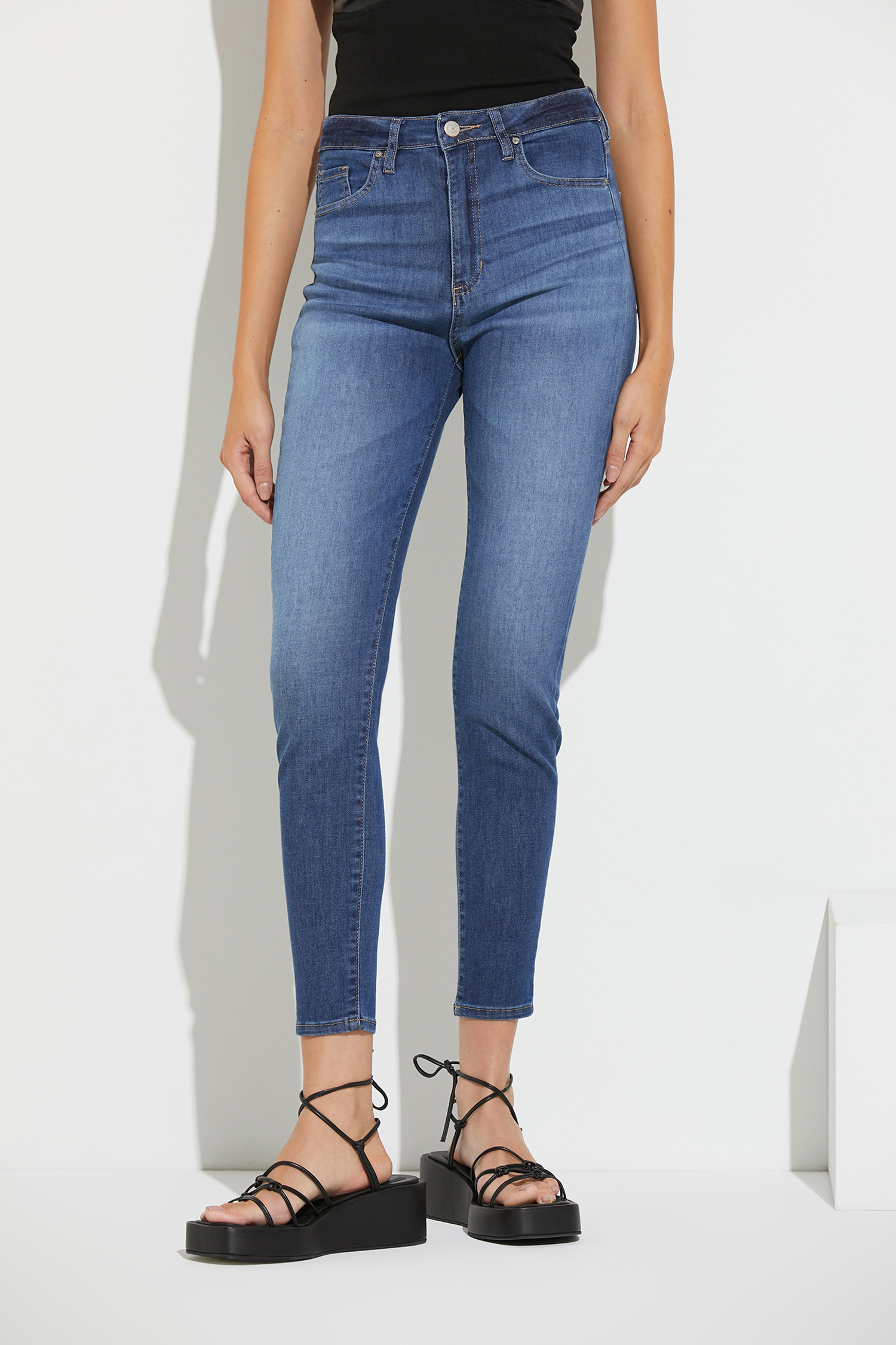 tucci_pantalon-katy-sk-xhw-blue-indigo_33-18-2023__picture-11858