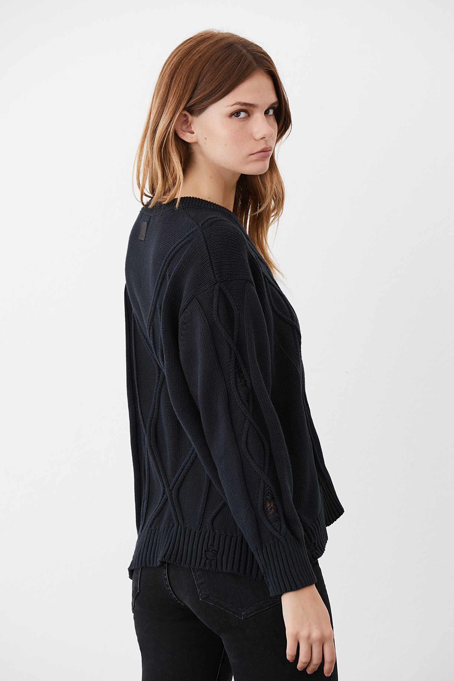tucci_sweater-ivory_31-17-2023__picture-5772