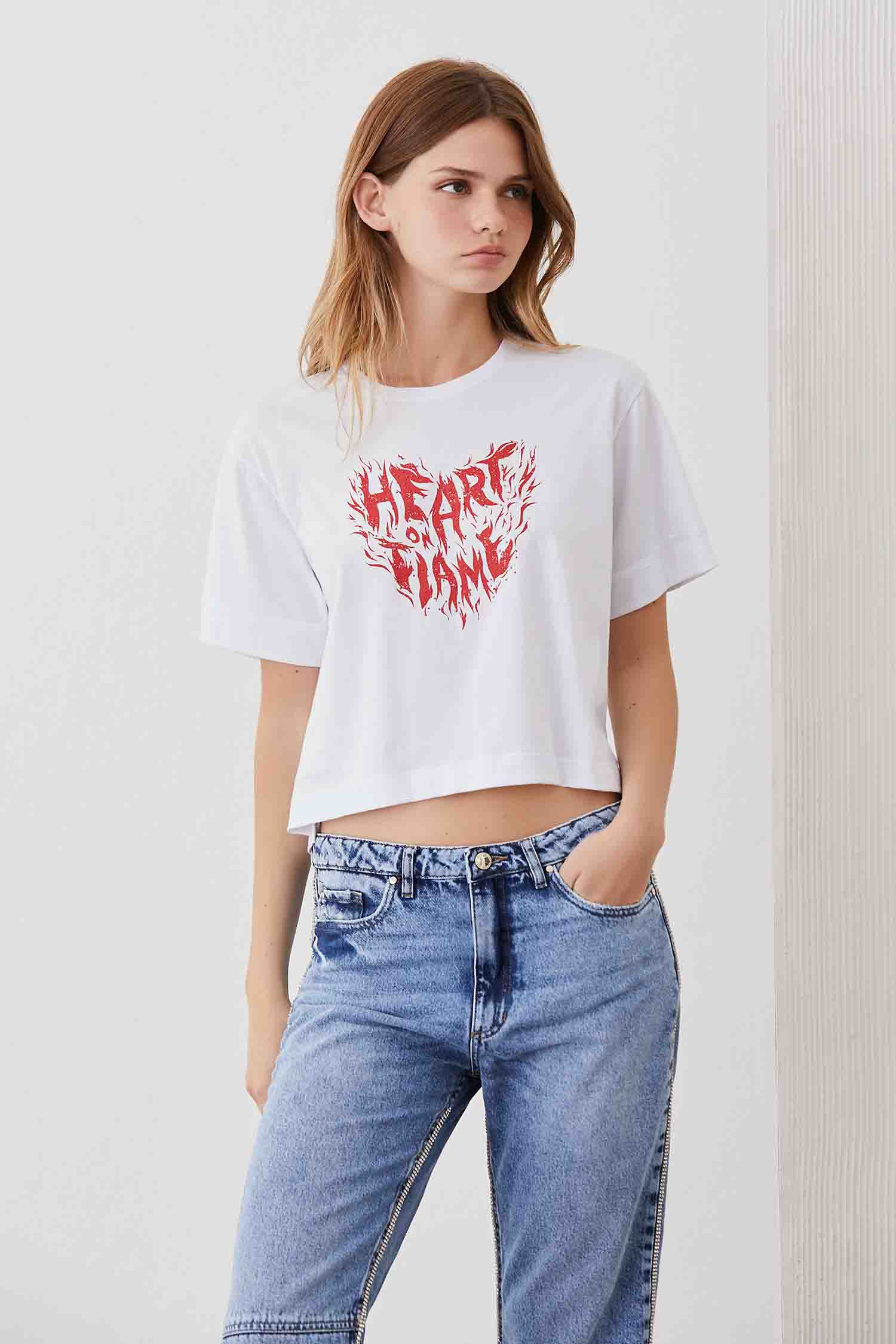 REMERA MC HOT