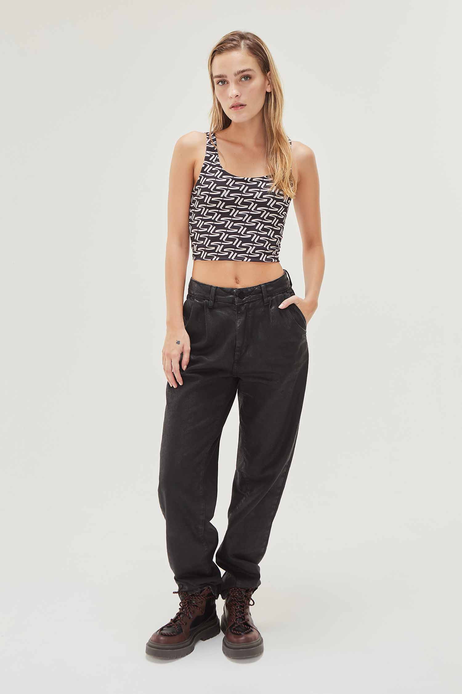 TOP MONOGRAM