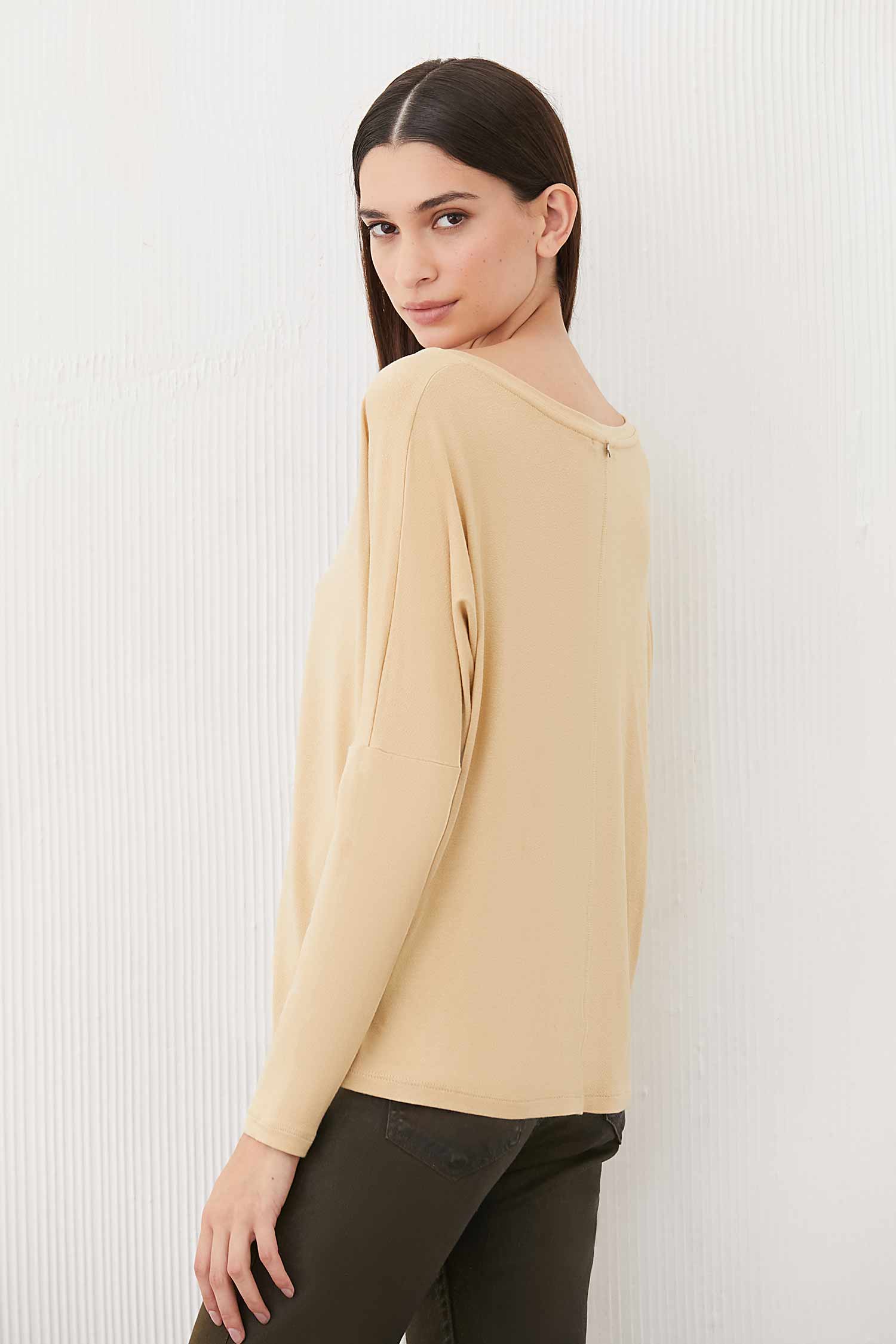 tucci_remera-ml-marga_36-17-2023__picture-6392